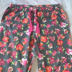 Xhilaration sleepwear pants